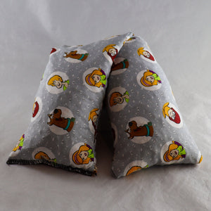 A NerdyKeppie Scooby Doo Gang Heat & Cold Pack. 