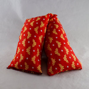 A NerdyKeppie Wonder Woman Logo Heat & Cold Pack. 